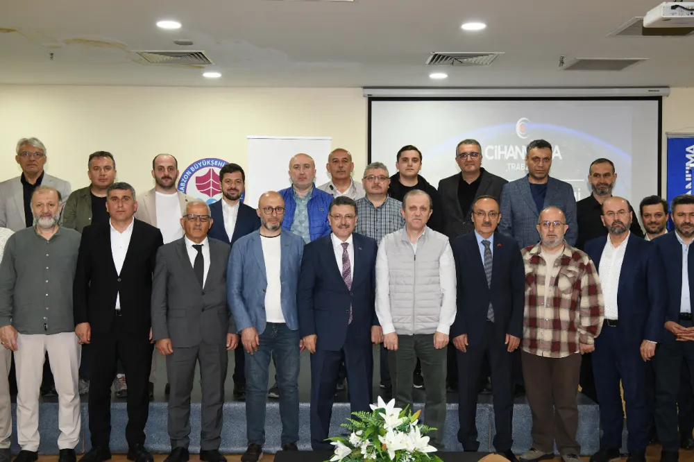 BAŞKAN GENÇ: “SADECE BİR BAYRAK DEĞİŞİMİ DEĞİL, BİR MEDENİYET SORUMLULUĞUDUR”