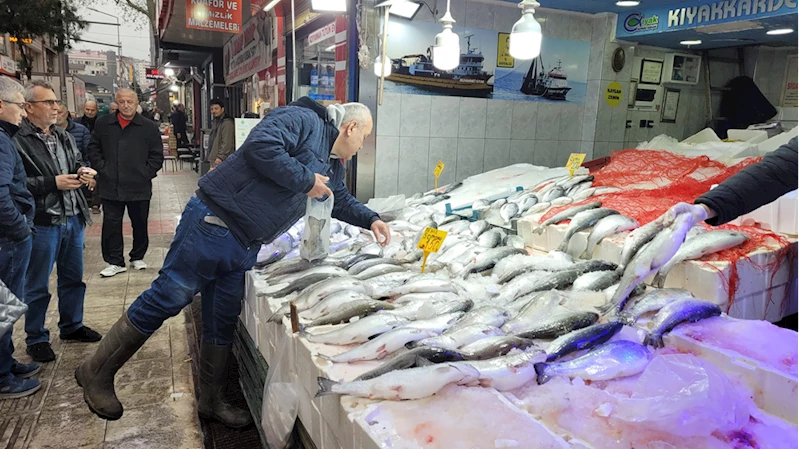 Samsun’da somon balığı vatandaşların tercihi oldu