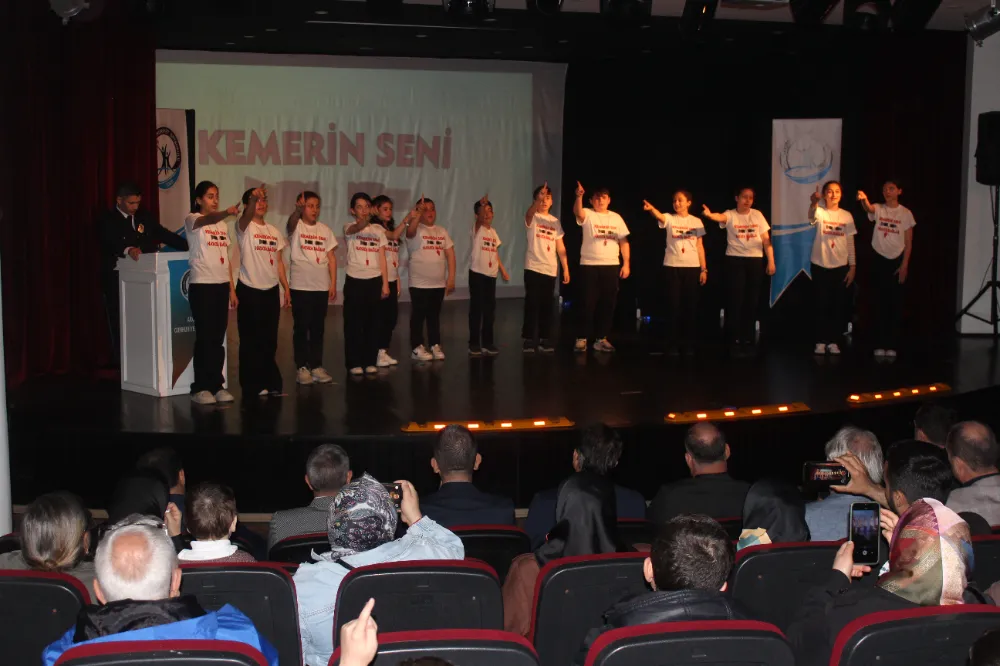 CUMHURİYET ORTAOKULU TRAFİKTE FARK YARATTI
