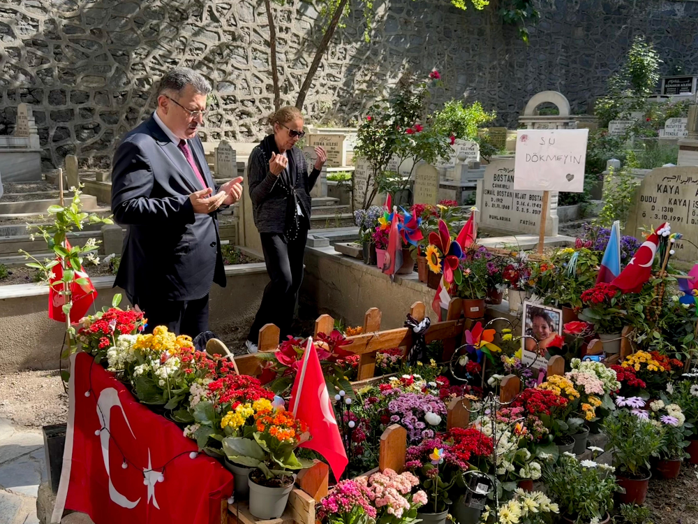 BAŞKAN GENÇ’TEN MATTİA AHMET MİNGUZZİ’NİN KABRİNE ZİYARET
