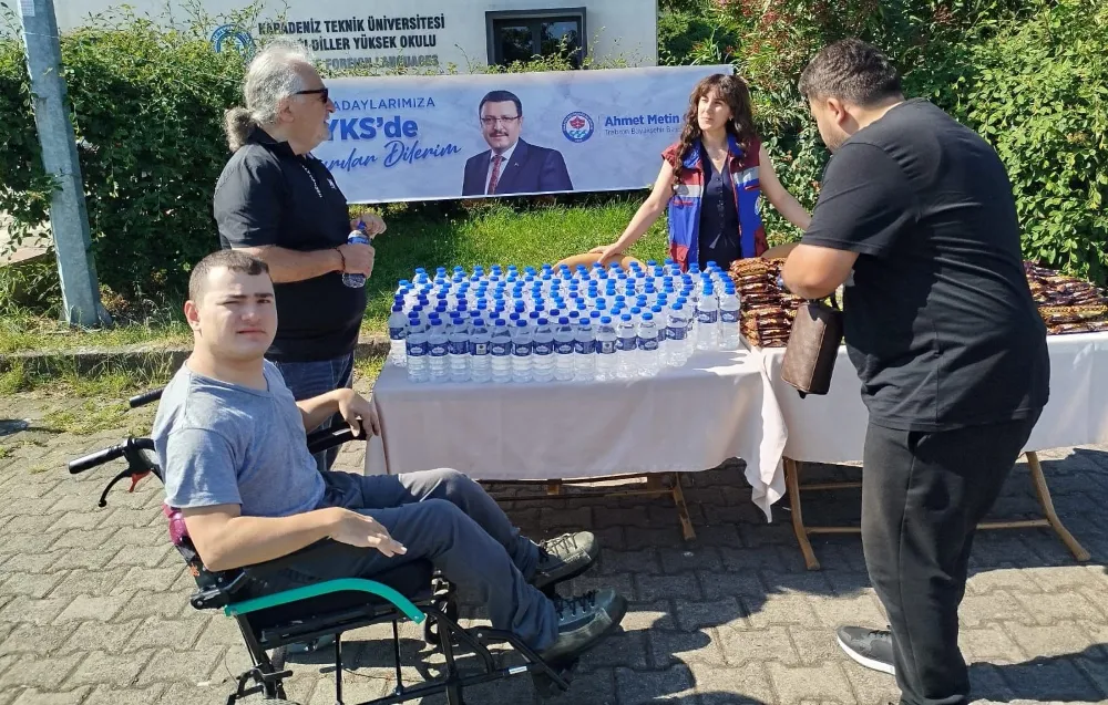 BÜYÜKŞEHİR SINAV GÜNÜ ADAYLARI YALNIZ BIRAKMADI