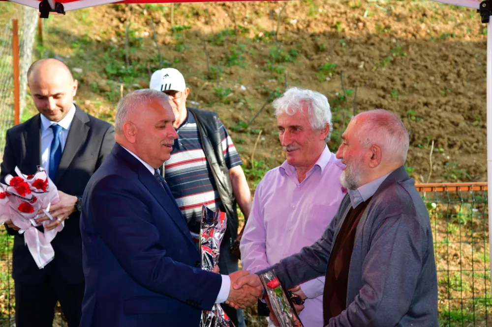 HUZUREVİ SAKİNLERİNE BAYRAM ZİYARETİ