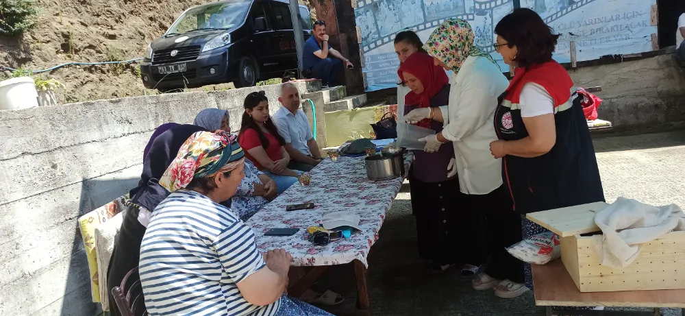 ÜRETİCİLERE DOĞAL SİRKE VE PEYNİR EĞİTİMİ