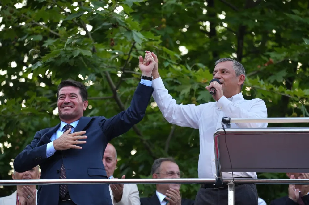 GENEL BAŞKAN ÖZEL’DEN BAŞKAN KAYA’YA ÖVGÜ DOLU SÖZLER