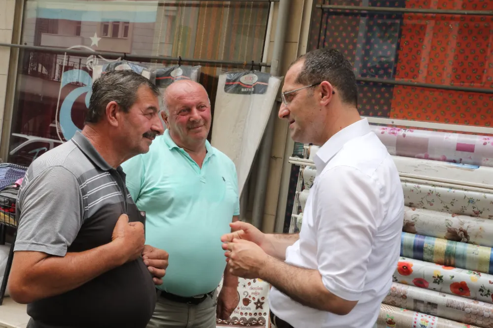 BAŞKAN EKİM HALKIN YANINDA