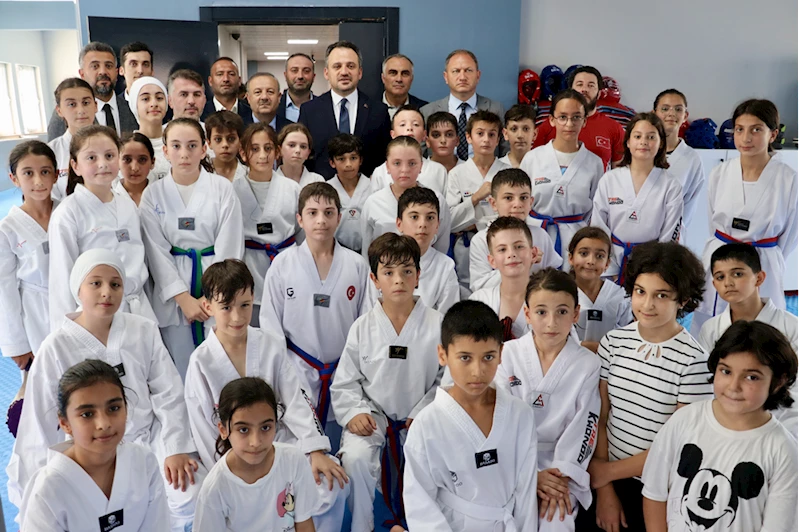 Gençlik ve Spor Bakan Yardımcısı Eminoğlu, Trabzon