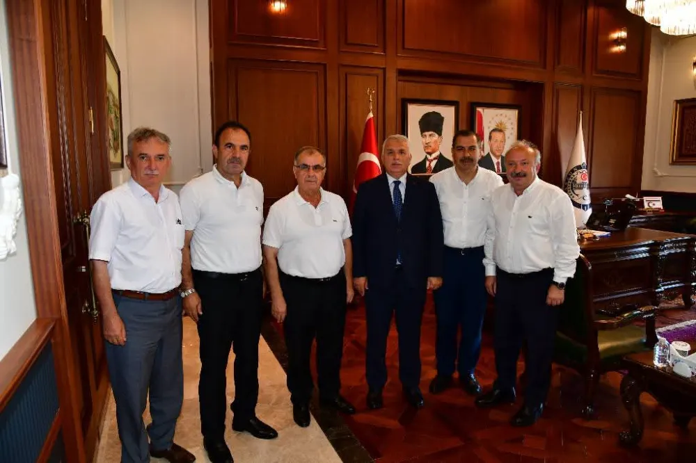 AKÇAABATLILAR VAKFI’NDAN VALİ YILDIRIM’A ZİYARET