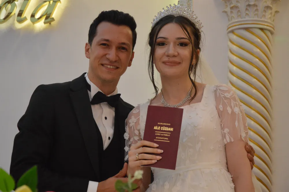 MUTLULUĞA ‘EVET’ DEDİLER