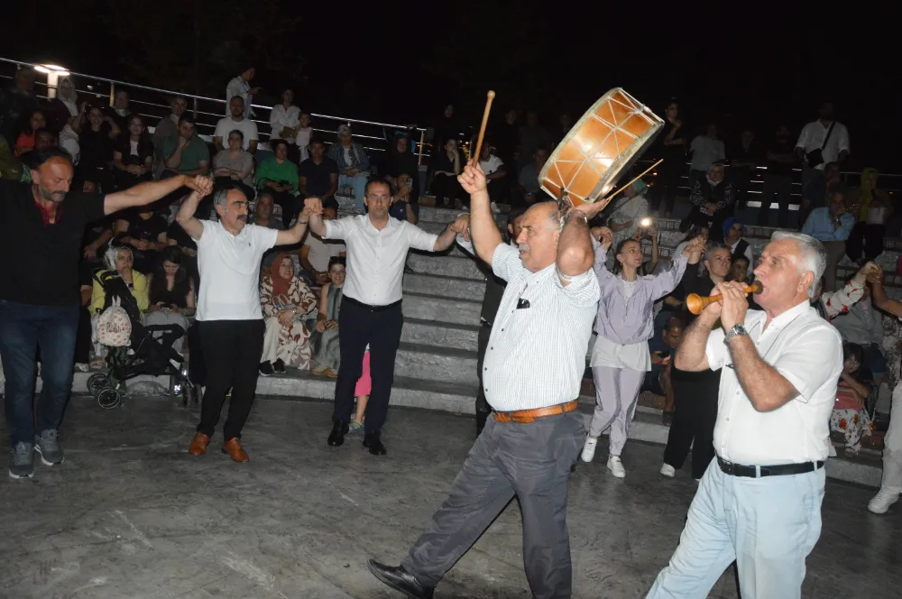 AKÇAABAT SAHİLİ HORONLA ŞENLENDİ