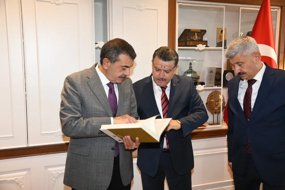 BAKAN YUSUF TEKİN BÜYÜKŞEHİR