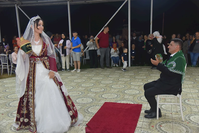 Giresunlu çift düğün hayallerini 17 yıl sonra gerçekleştirdi