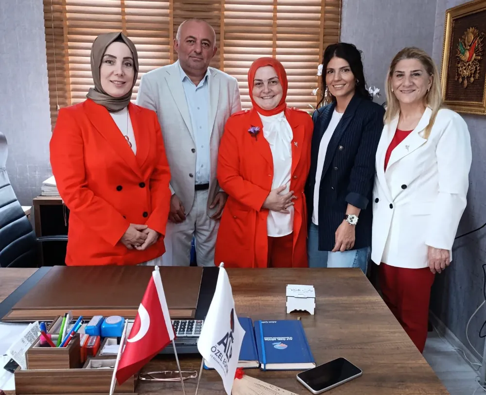 ÖZEL ÇOCUKLARLA ZAFER KUTLAMASI
