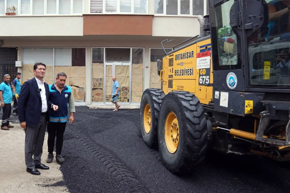 ORTAHİSAR’DA ASFALT SEFERBERLİĞİ SÜRÜYOR
