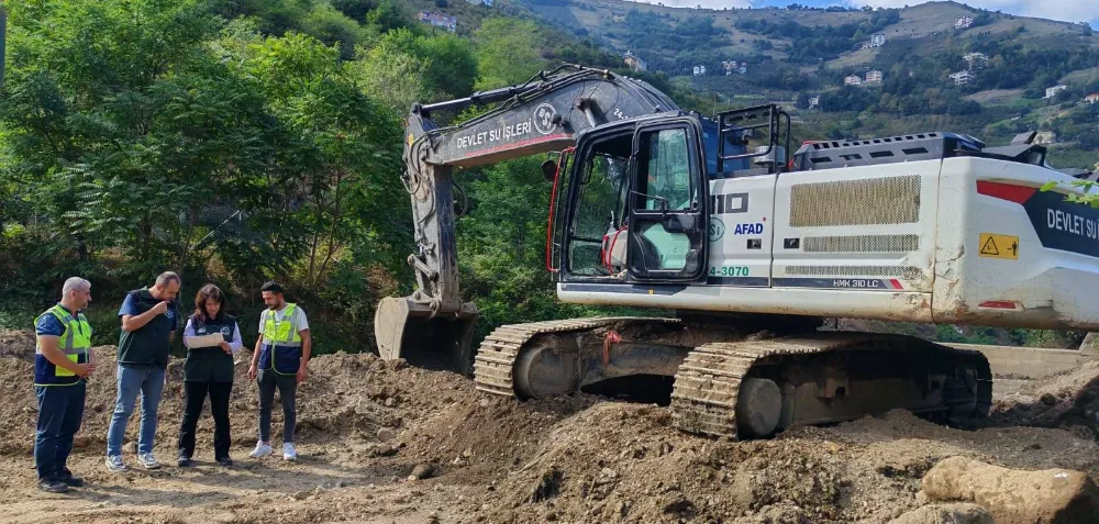 DSİ’DEN BENT TEMİZLİĞİ