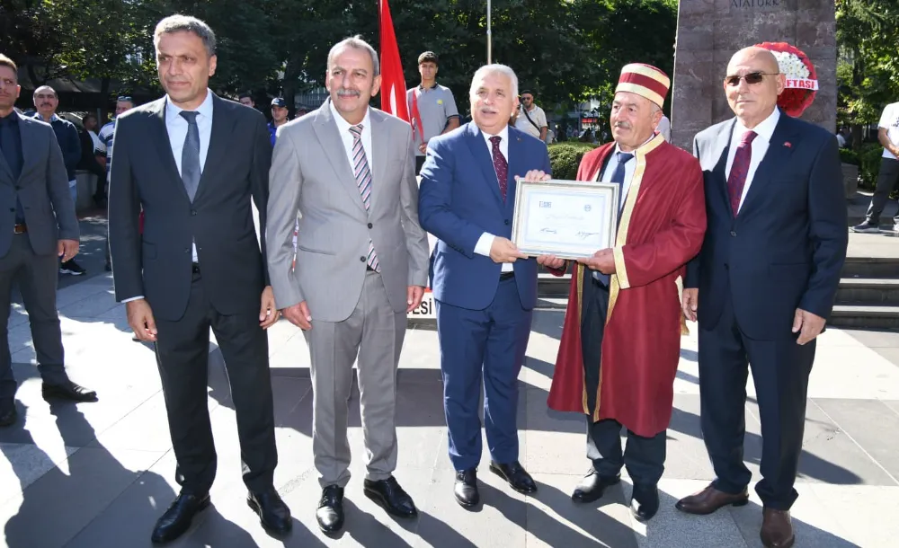 AHİMİZ ÖDÜLÜNÜ ALDI
