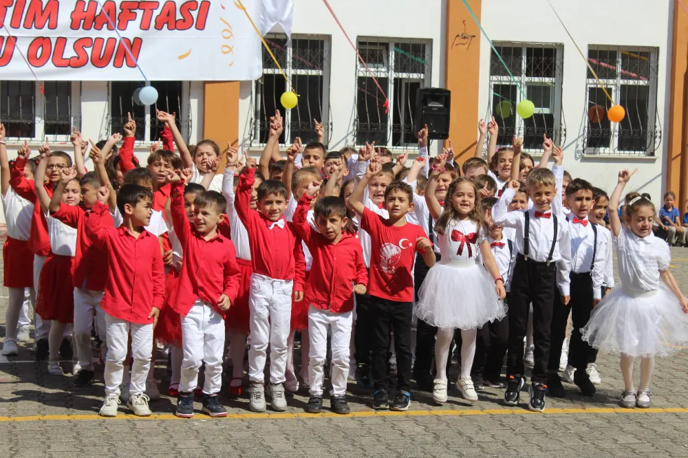 20 BİNİ AŞKIN ÖĞRENCİ SINIFLARA DÖNÜYOR