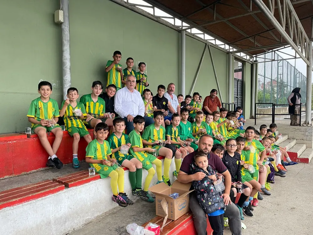 TÜTÜNSPOR’DAN DONDURMALI FİNAL