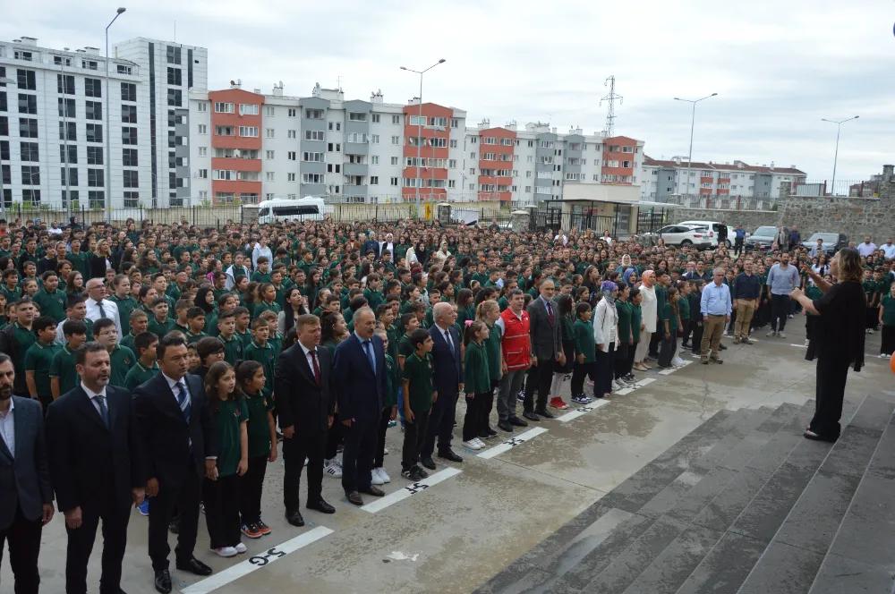İLK DERS ZİLİ ÇALDI
