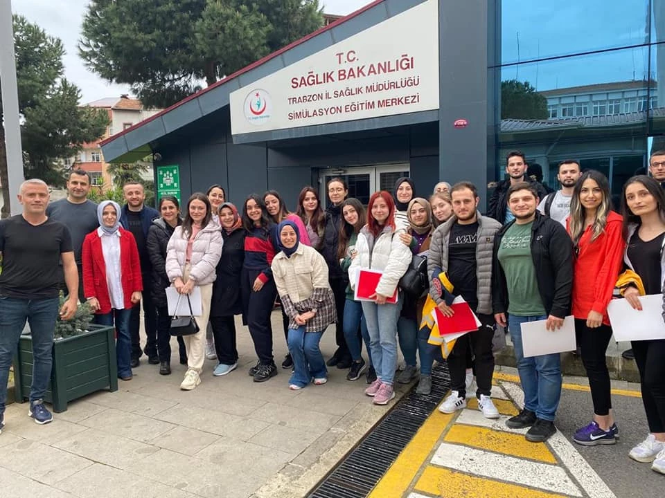 Ambulans Görevlileri Eğitildi