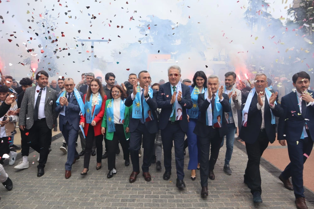 İyi Parti Adayı Aslan Güner: Akçaabatlı Sandıkta Bedel Ödetecektir!
