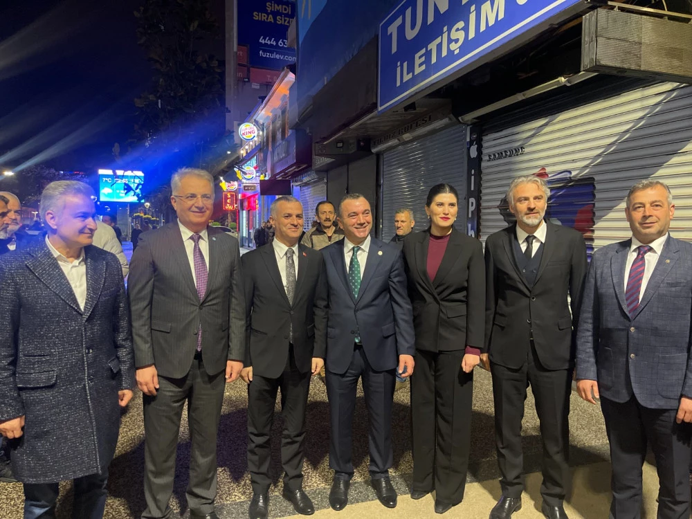 İYİ Parti adayları sahaya indi