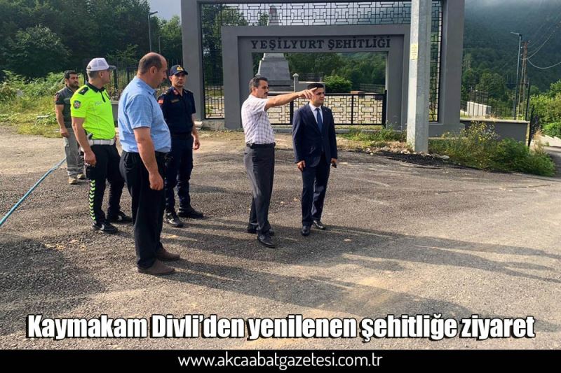 Kaymakam Divli’den yenilenen şehitliğe ziyaret