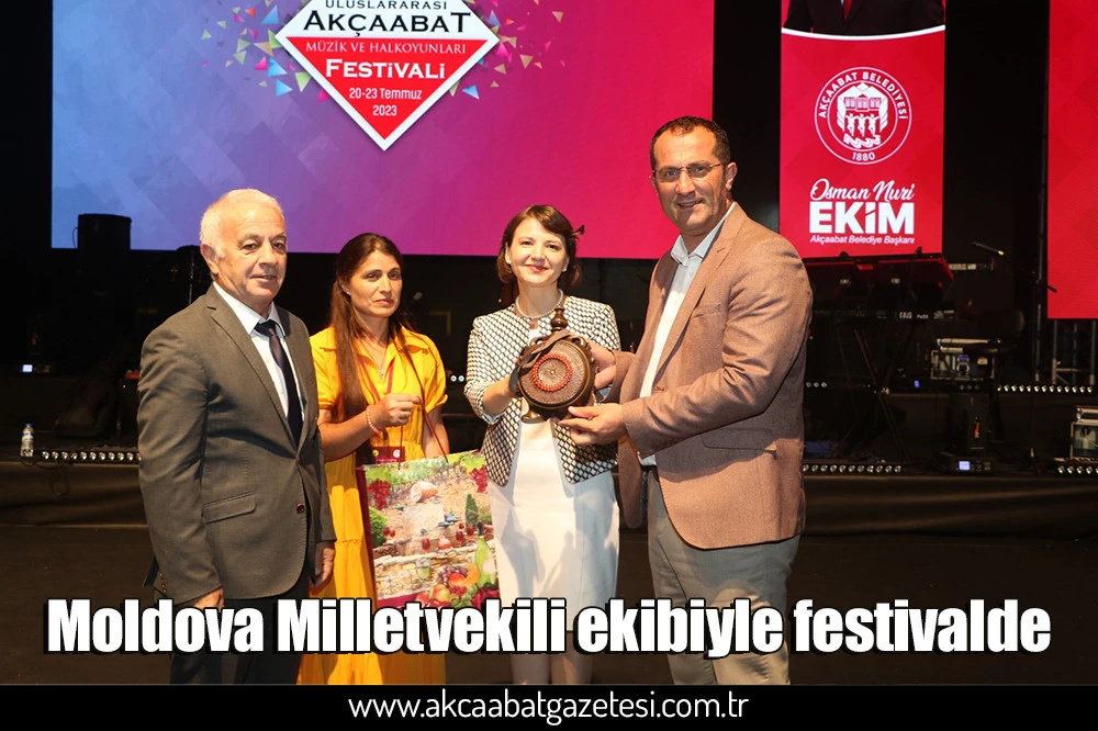 Moldova Milletvekili ekibiyle festivalde