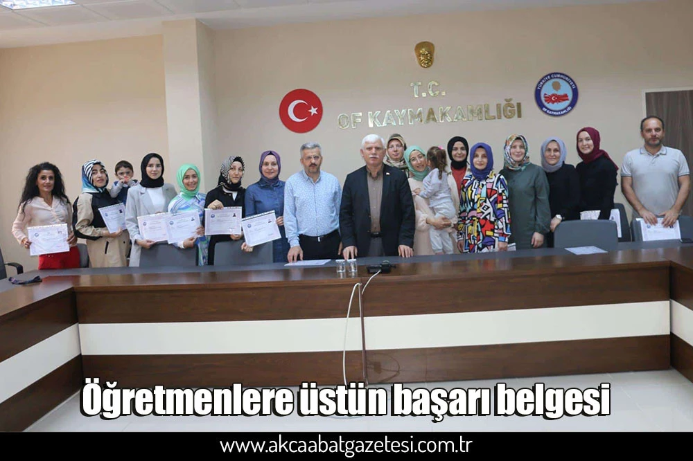 Öğretmenlere üstün başarı belgesi