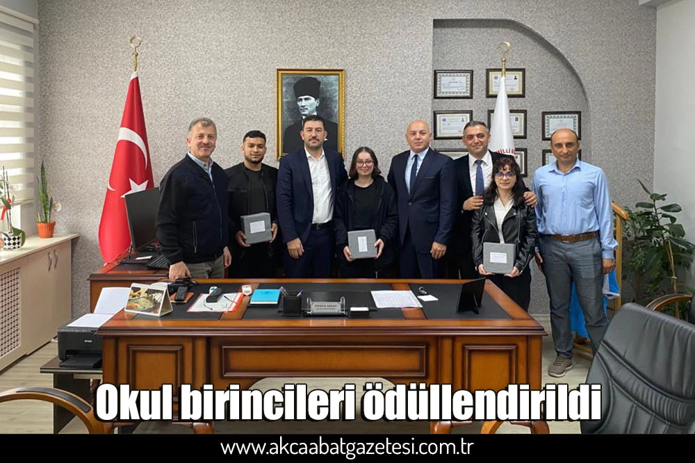 Okul birincileri ödüllendirildi