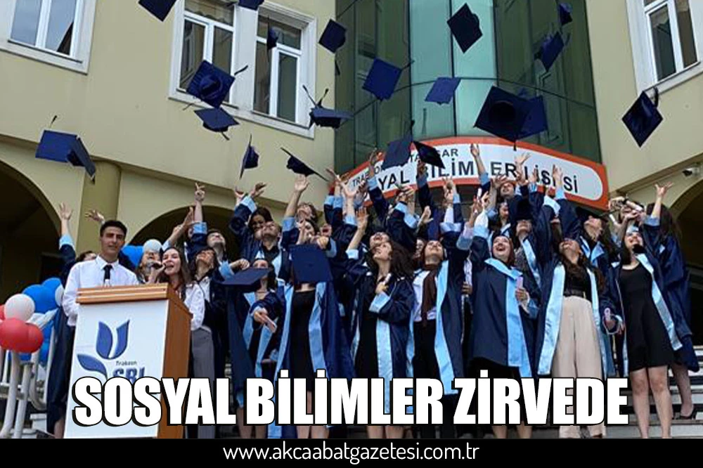 SOSYAL BİLİMLER ZİRVEDE